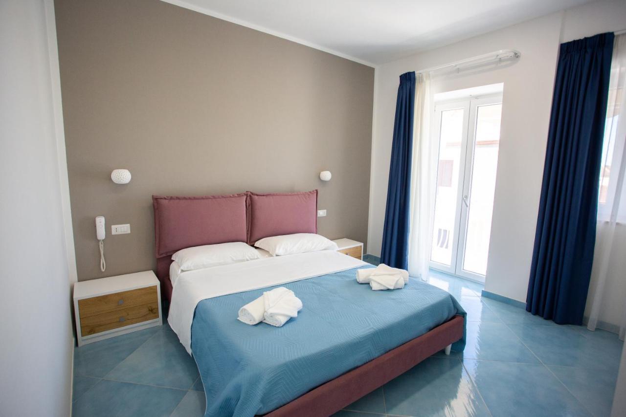 קסטלבאטה Hotel Da Alfredo מראה חיצוני תמונה